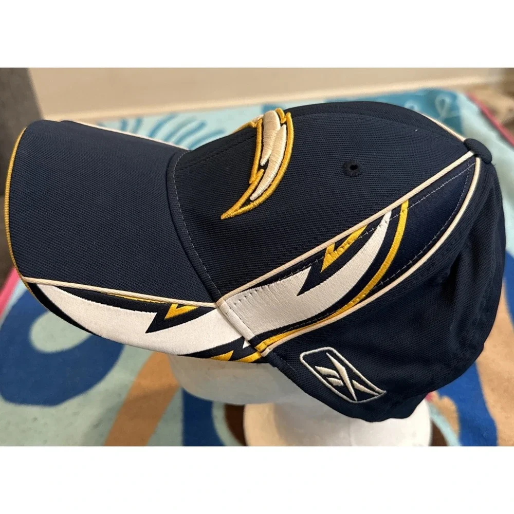 Reebok LA Chargers‎ Stretch Hat / Cap Lightning Bolts Embroidered